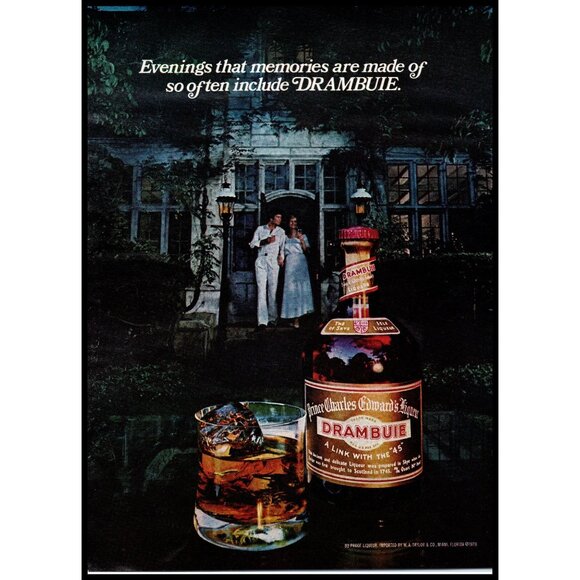 1977 Drambuie Liqueur Vintage Print Ad Couple Walking Romantic Evening Wall Art - Picture 1 of 2